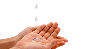 自分で修理をした後、雨漏りが再発…