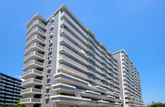 マンション・ビルで起きた雨漏りはどうやって修理するのか